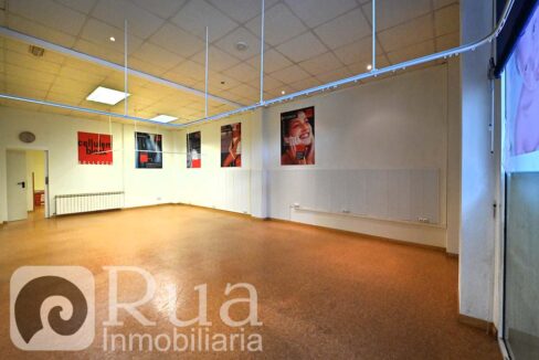 bajo comercial en alquiler, 160 m2, Graxal Cambre